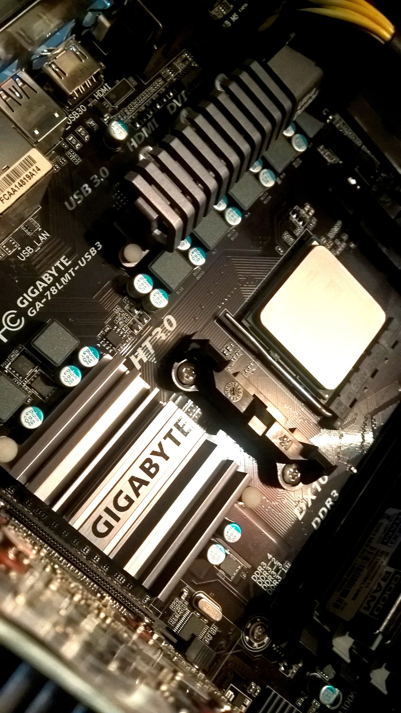 electronics industry, connection, circuit board, technology, indoors, backgrounds, motherboard, chipset, communication, no people, control panel, computer chip