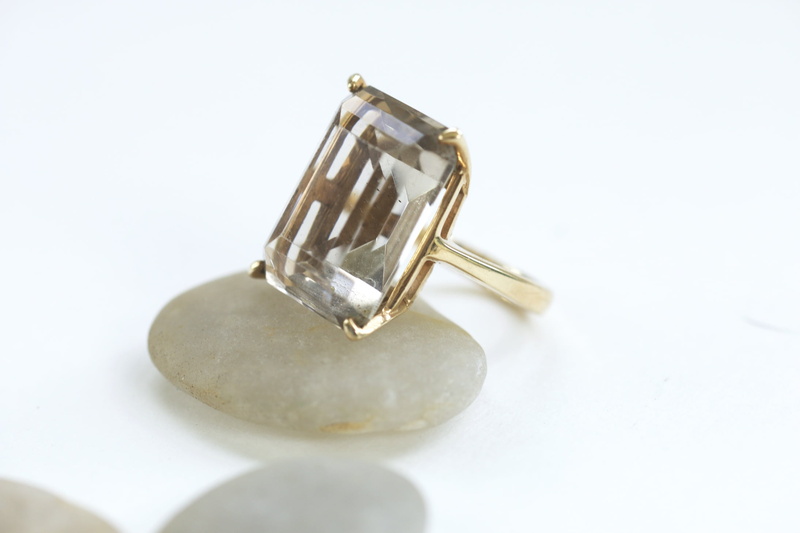 wedding ring, gem, beige, 1080P, wedding, stone, vintage, gold colored, smoky, diamond - gemstone, precious gem, ring, rock, cut out, copy space, white background