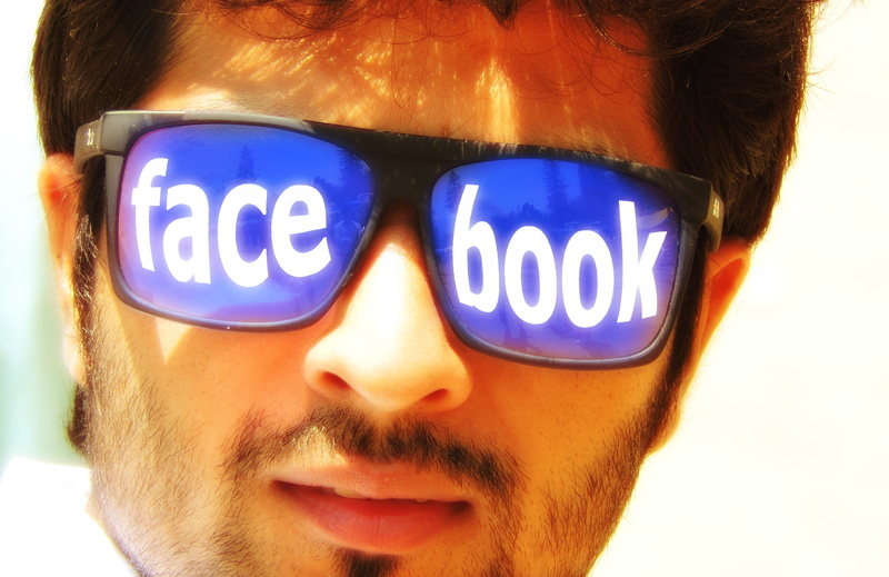 man in black, human, glasses, connected, real people, watching, kommunimation, lens, caucasian Ethnicity, 2K, portrait, one man only, Facebook, framed