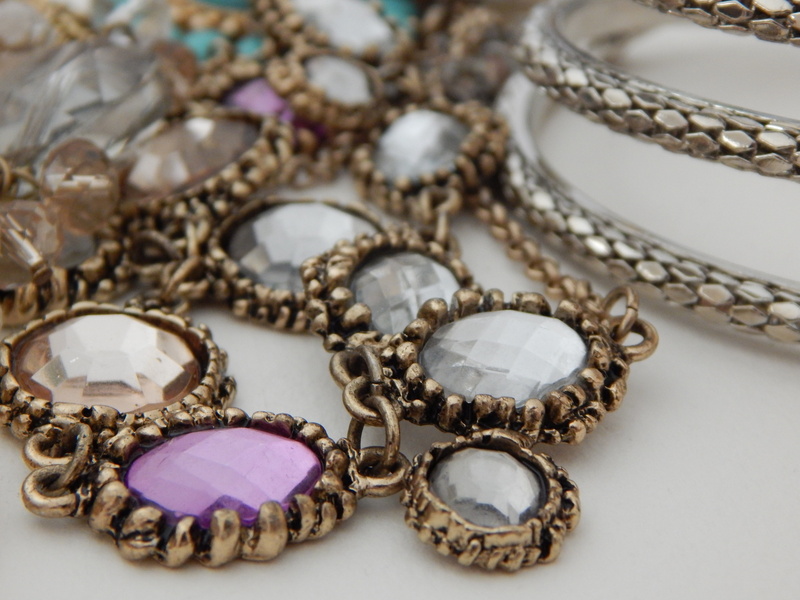 gold colored, metal, gems, bracelet, close-up, indoors, no people, accessory, diamond - gemstone, gemstones, fashion, precious, group of objects, wealth
