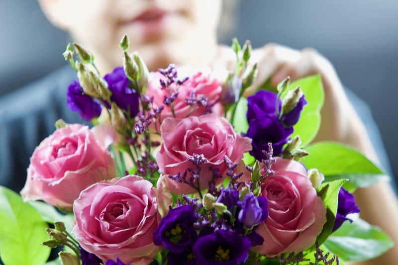 nature, purple, flower arrangement, close-up, freshness, romantic, inflorescence, flower head, rose - flower, floral, roses, beau, bouquet, flowering plant