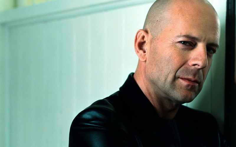 Bruce willis, mature men, men, real people, 720P, Man, mid adult men, business, hair loss, mid adult, headshot, mature adult, contemplation, shaved head