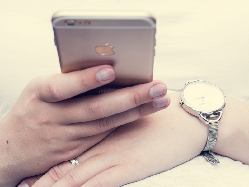 finger, wireless technology, people, indoors, young, message, 4K, girl, connection, woman, jewelry, one person, time, hand, holding, watch, clock, business