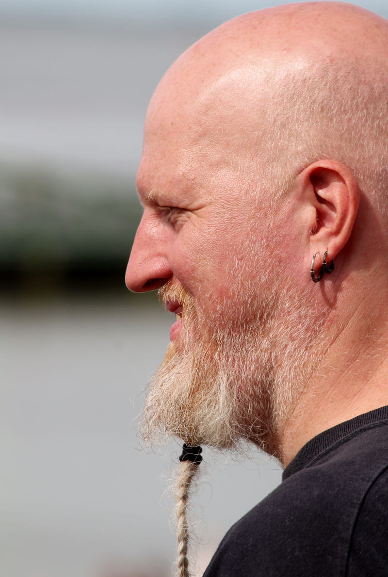 Bald Head, one person, focus on foreground, leisure activity, Bart, close-up, goatee, real people, human, side profile, males, adults only, mature adult