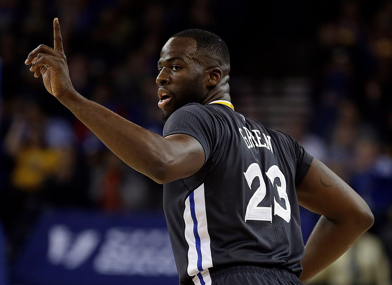 mens track, adult, sport, clothing, sportsman, incidental people, one person, focus on foreground, golden state warriors computer desktop backgrounds, shaved head