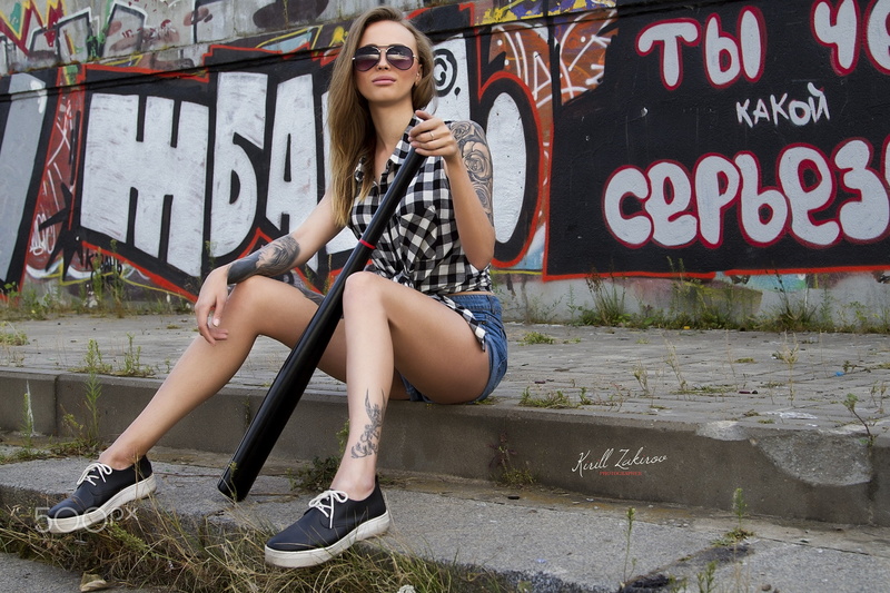 women, front view, blonde, long hair, western script, young adult, Kirill Zakirov, women outdoors, lifestyles, beautiful woman, sunglasses, outdoors, leisure activity