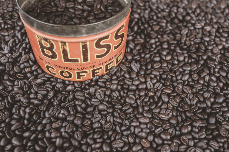 latte, roasted, cup, caffeine, freshness, coffee Crop, scented, morning, pattern, bliss, cafe, brown, text, case, backgrounds, seed, breakfast, container
