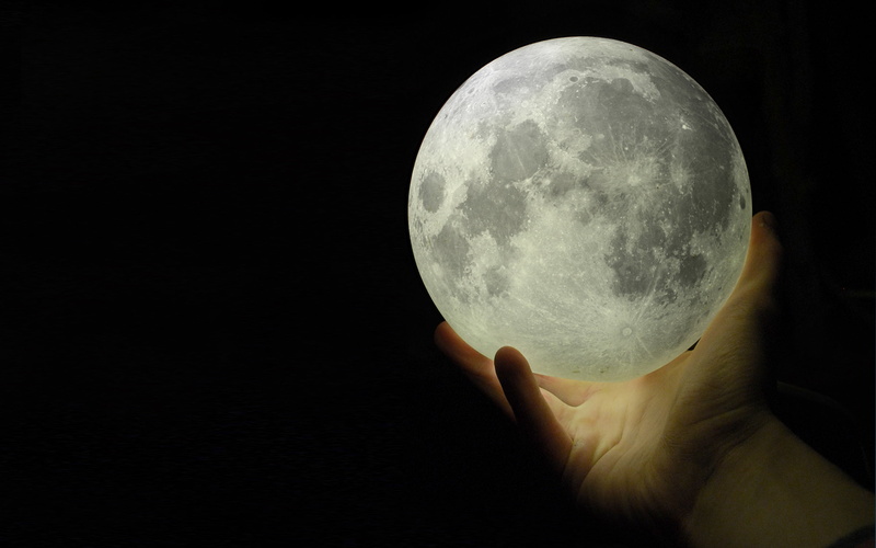 crystal ball, human body part, full moon, close-up, holding, space, backgrounds, hand, body part, outdoors, 2K, desktop, sphere, circle, d, human hand
