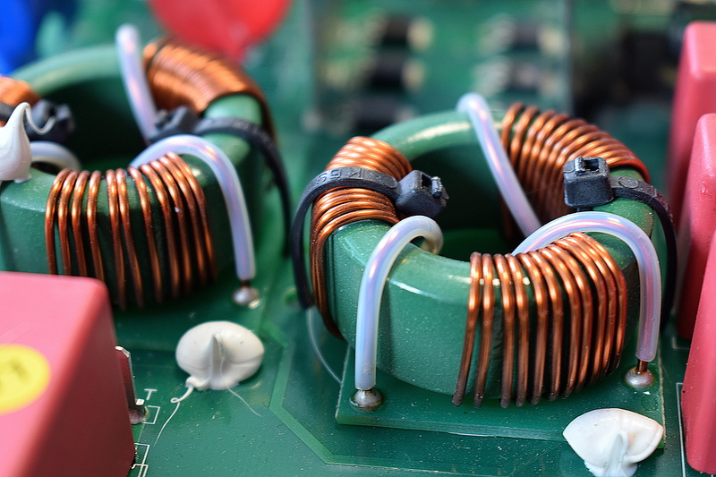 metal, connection, communication, multi colored, electronics, equipment, coil, 5K, bangle, technology, choice, market, abundance, bracelet, variation