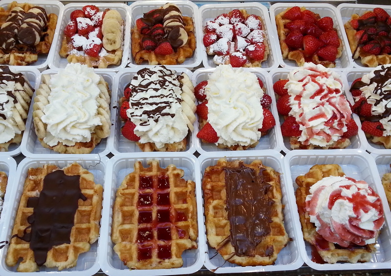 unhealthy eating, freshness, wafers, chocolate, strawberry, choice, temptation, still life, indulgence, yummy, pastry, belgium, sweet food, cream, order