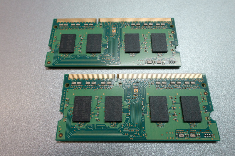laptop, pc, two, 5K, cpu, data processing, economy, western script, fund, still life, table, chip, connection, computer equipment, board, computer, mother Board