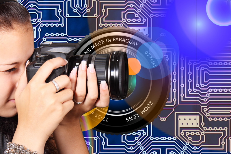 digital camera, boys, human hand, 2K, camera - photographic equipment, girl, computer, smiling, digital, circuits, lens, shot, dslr, photographer, males