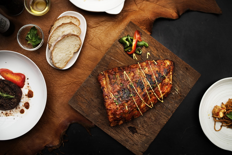 photography, barbecue, steak, wood - material, yummy, cooked, red meat, indoors, directly above, cuisine, food photography, bbq, ready-to-eat, brown, chopping
