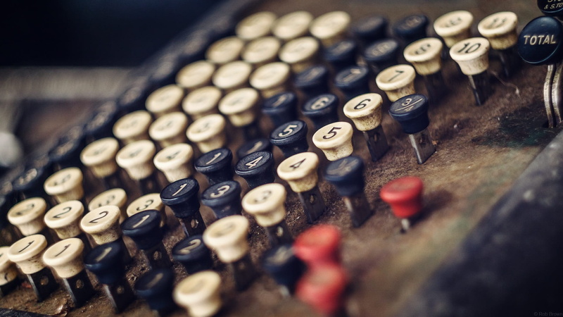 no people, focus, dirty, industry, vintage, photography, banking, large group of objects, black, keys, white, selective, blur, arrangement, 1080P, selective focus