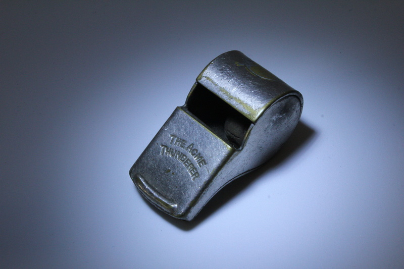 attention, old, whistle, man made, science, metal, still life, silver colored, single object, gray, warning, studio shot, car, technology, air, steel, colored background
