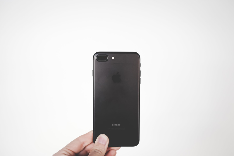close-up, smart phone, studio shot, screen, device screen, portability, human hand, hand, finger, person, mobile, human body part, apple, black color, indoors