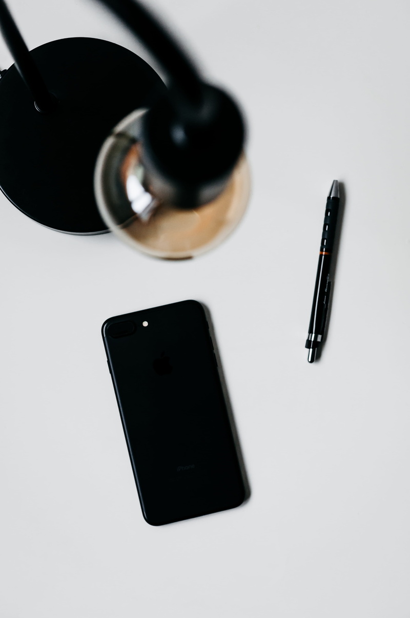 white, phone, connection, copy space, close-up, apple, nib, minimalist, pencil, indoors, office, smart phone, black, bulb, iphone 7, white background, desk