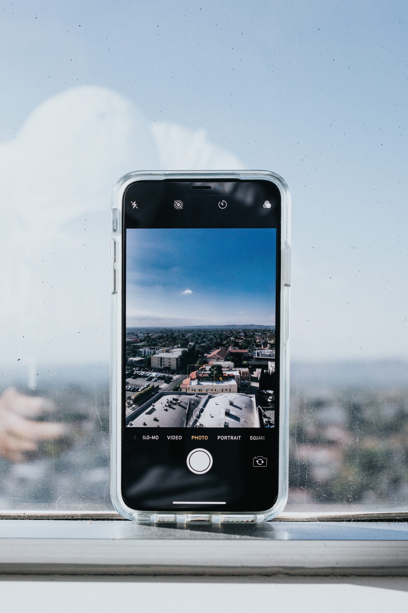 mobile Phone, wilshire blvd, application Software, touch Screen, smart Phone, apple, camera, 5K, winter, turned, smartphone, blue sky, hdr, telephone
