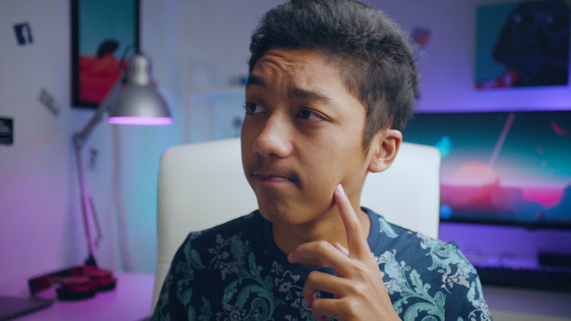 arts culture and entertainment, sitting, person, male model, desk setup, boy, techtuber, producer, looking, setup, hairstyle, adult, 4K, one person, man