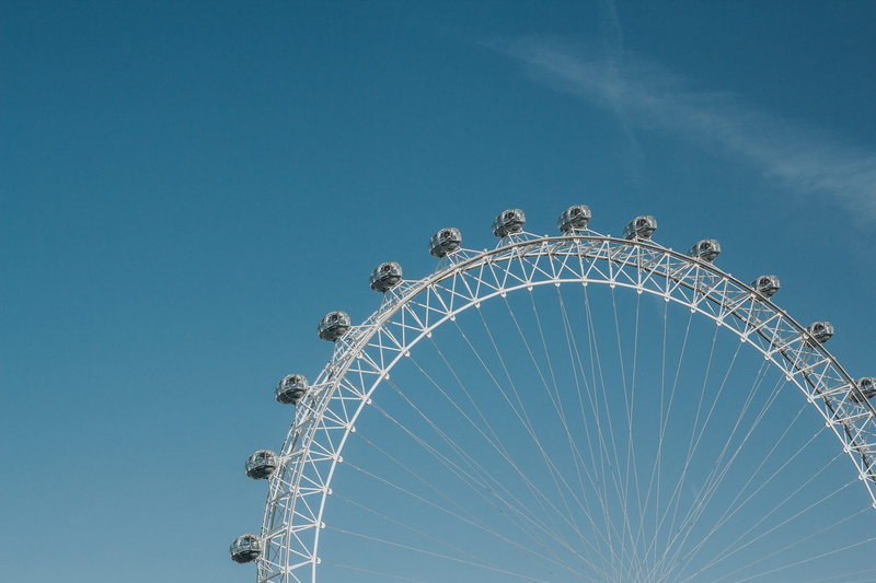 gray, ferris, built structure, sky, leisure Activity, white, arts culture and entertainment, 5K, geometric shape, amusement Park, day, travel destinations