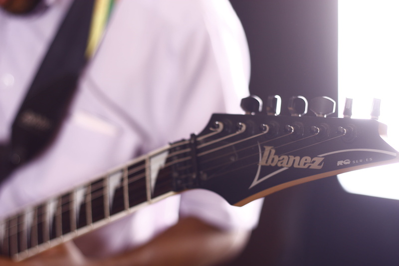 guitar, electric guitar, one person, finger, close-up, selective, photo, string instrument, brown, musician, one man only, human body part, only men, playing