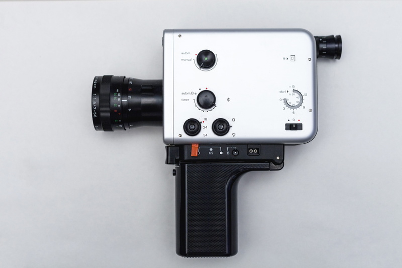 camera - photographic equipment, film, isolated, photography, photographic equipment, white background, indoors, communication, film camera, old fashion