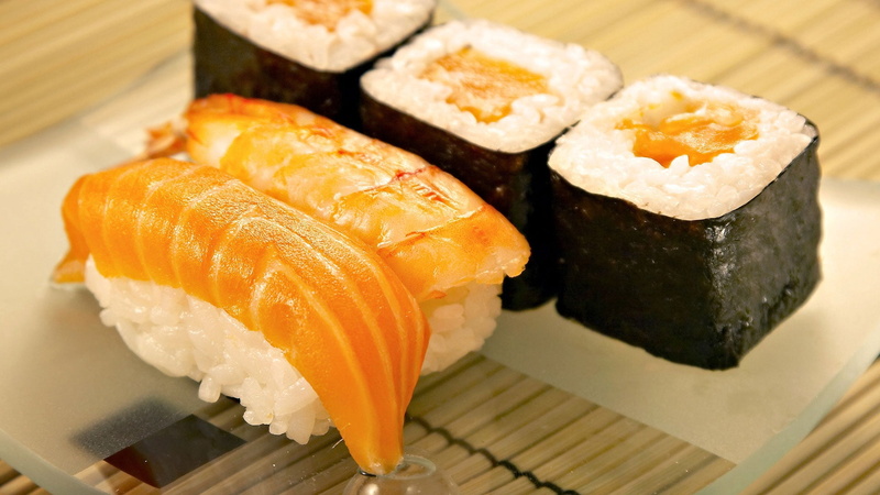 raw Food, salmon, chinese food, freshness, east, tuna, japanese food, salmon - seafood, prepared Fish, japanese Cuisine, sushi, focus on foreground, ready-to-eat