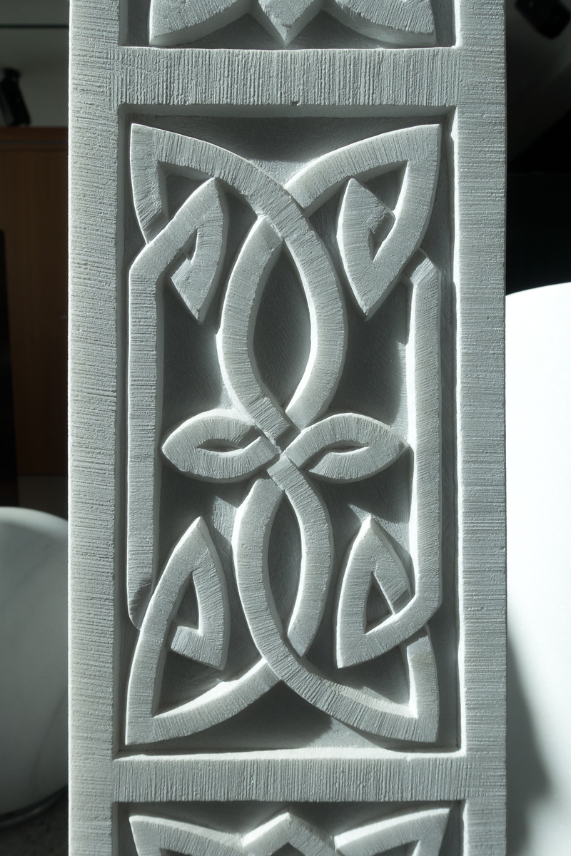 communication, paper, capital letter, sculptor, box, neon, marble, white, text, message, illuminated, no people, sculpture, 5K, love, celtic, untitled