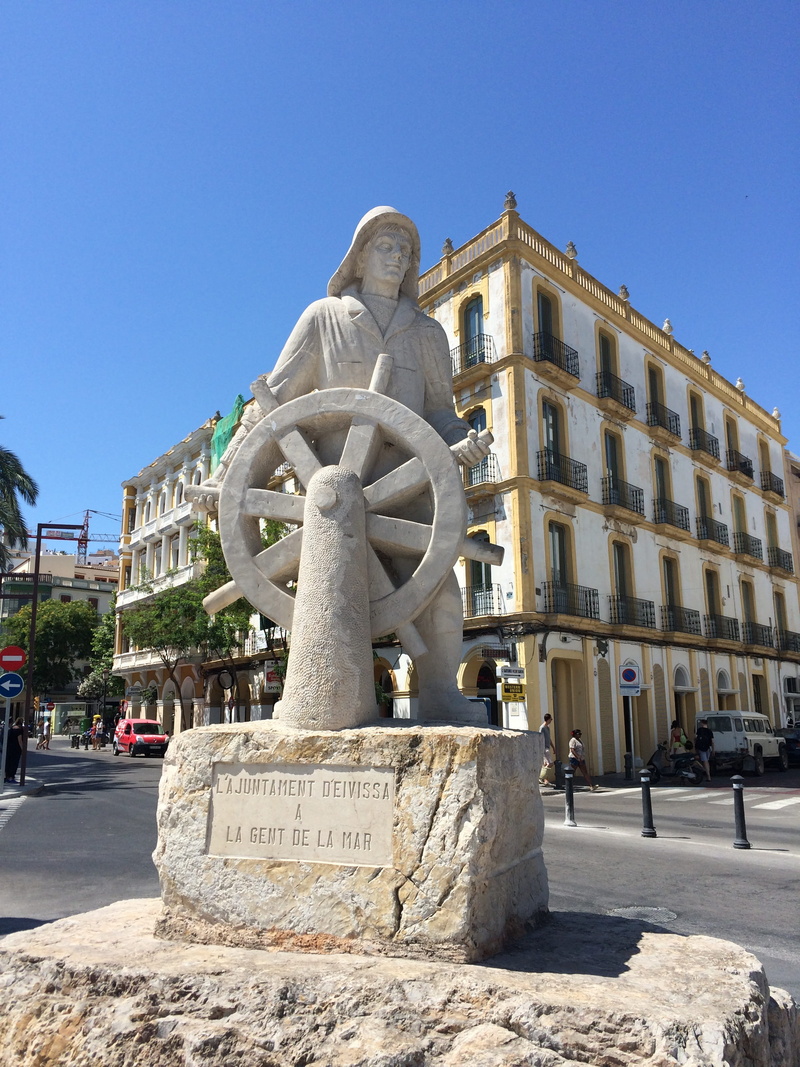 incidental people, icon, mediterranean, historically, day, City, fortress, holiday, Balearic Islands, representation, sculpture, built structure, human representation