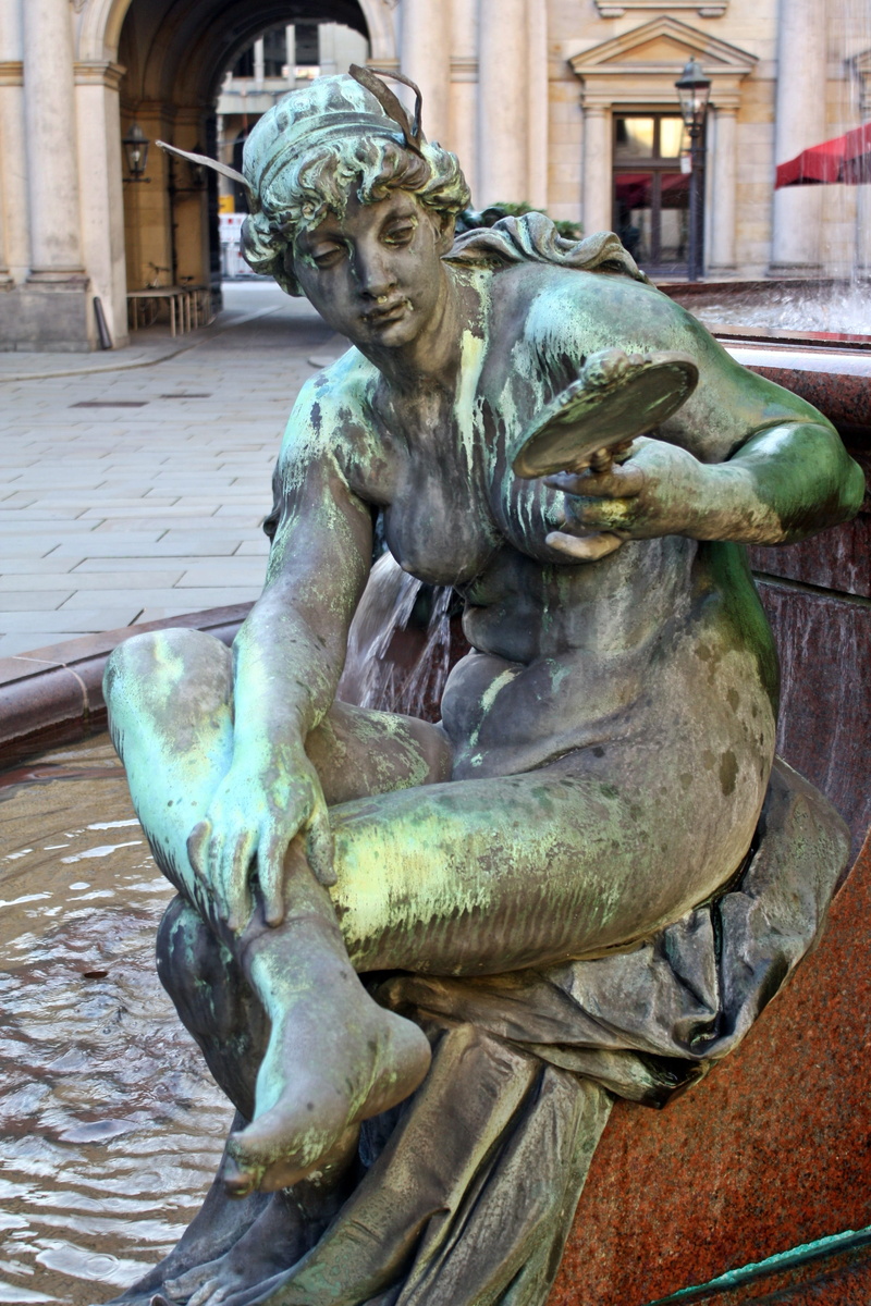 art and craft, history, rathausmarkt, female likeness, sculpture, memorial, 4K, human representation, hamburg, day, vain, craft, outdoors, no people, carving - craft product