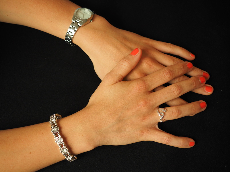 lacquered, couple - relationship, cursive, hands, beauty, positive emotion, nail, bangle, luxury, bracelet, adult, silver, silver jewelry, 4K, elegance