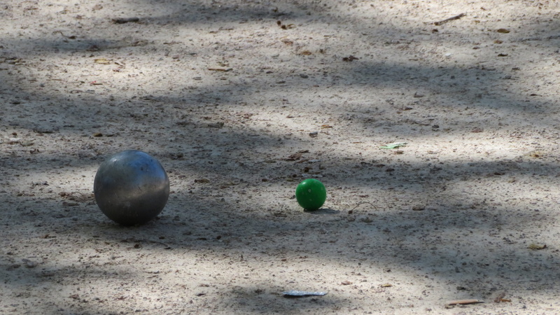 fruit, Pétanque, french, pleasure, pastime, ripe, outdoors, sport, green color, sand, land, Play, metal, close-up, Bocce, food, healthy eating, silver