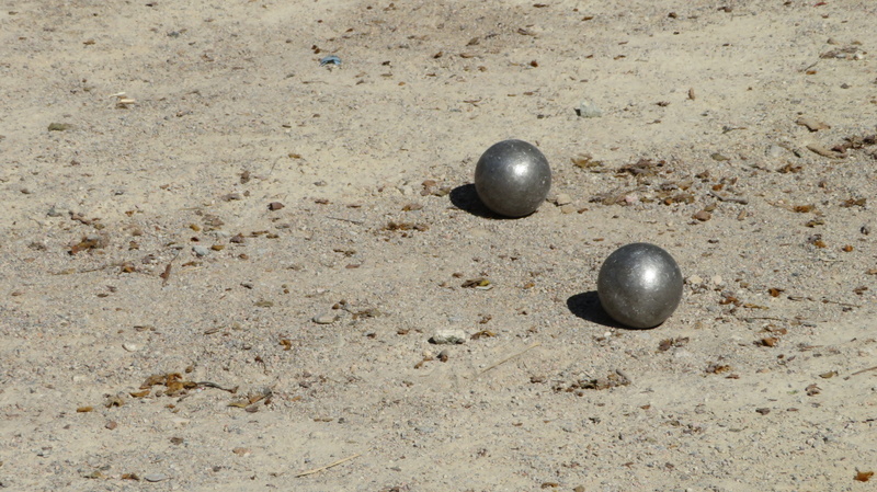 Pétanque, no People, healthy eating, ripe, 5K, food and drink, metal, Boule, ball, sphere, target sport, food, indoors, france, relax, close-up, fruit