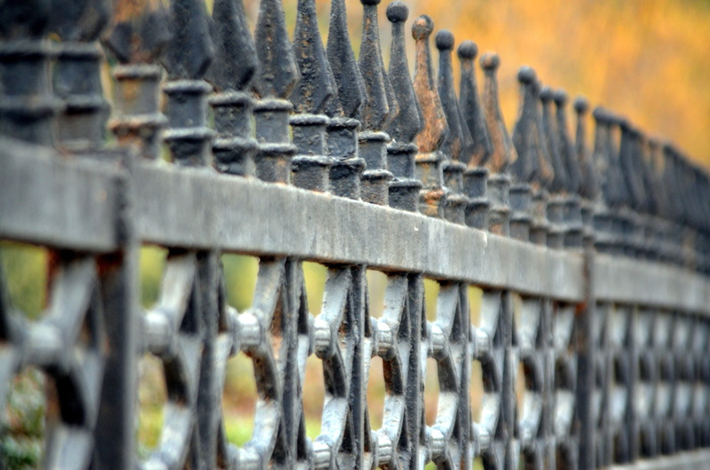 Protect, selective focus, Iron, 4K, day, in a row, large group of objects, railing, barrier, cast, Fence, metal industry, metal, protection, close-up