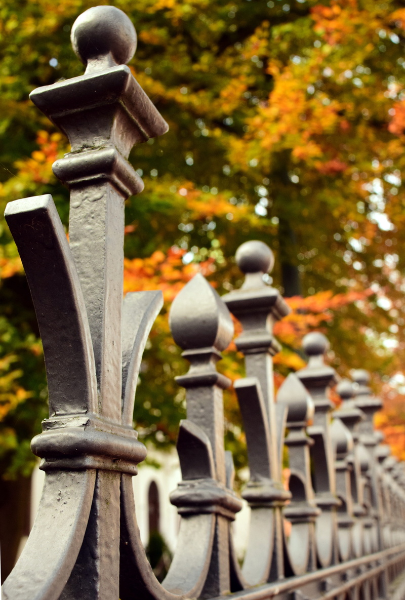 belief, spirituality, craft, cemetery, focus on foreground, sculpture, artfully, nature, 5K, outdoors, day, close-up, grave, decorated, no people, religion