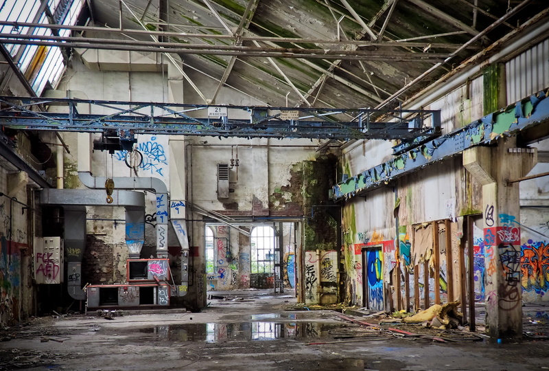 building exterior, architecture, inside, building, past, empty, deterioration, built structure, industrial building, weird, threatening, break up, no people