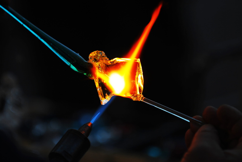 close-up, fire, smoke - physical structure, focus on foreground, real people, glassblowing, heat - Temperature, flame, burning, glowing, nature, igniting