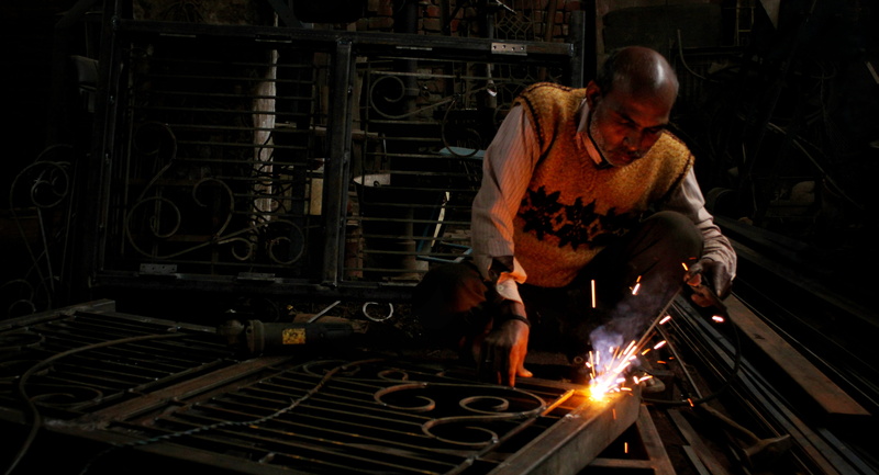 alloy, sparks, holding, fire - natural phenomenon, man, metal, metal industry, skill, burning, 5K, factory, manufacturing equipment, fire, foundry, occupation