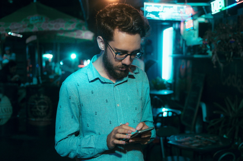 using, 4K, pub, connection, shire, standing, mobile phone, man, adult, night, restaurant, facial hair, phone, bar, communication, technology, smartphone