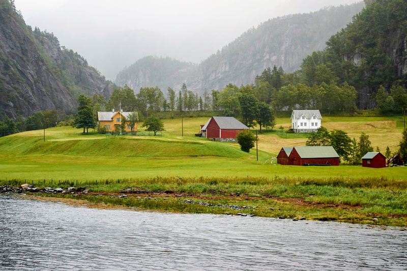 land, scenics - nature, building exterior, green color, mountain, field, trees, landscape, tranquility, grass, outdoors, no people, 4K, house, houses