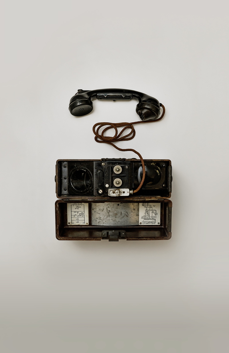 text, economy, retro Styled, copy space, crank, colored background, single Object, time, clock, communication, directly above, black, gray background, number