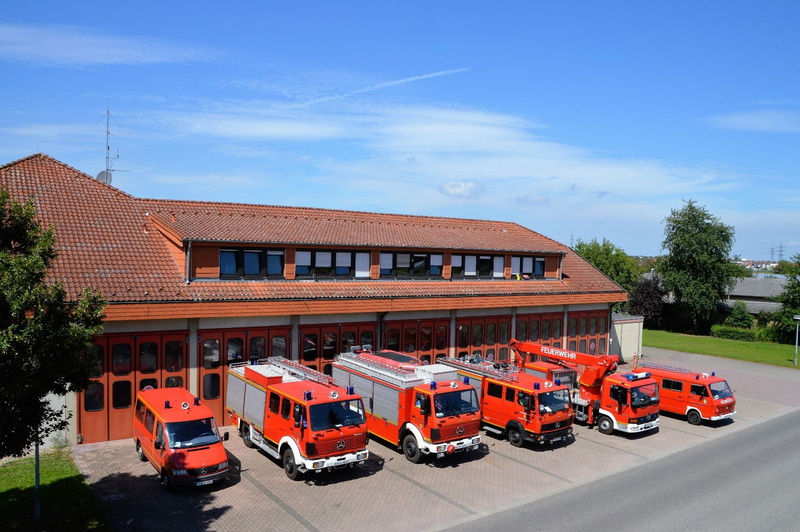 sky, no people, semi, building, city, emergency, outdoors, building exterior, car, motor vehicle, red, fire, engine, transportation, sunlight, day, 1080P