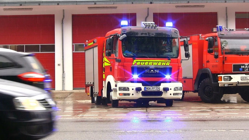 engine, accidents and disasters, fire, motion, urgency, transportation, land vehicle, fire engine, rescue worker, motor vehicle, vehicle, outdoors, city