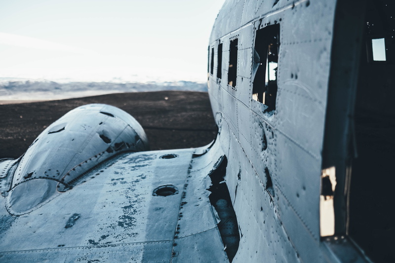 commercial airplane, cockpit, planes, airlines, architecture, engines, cabin, aircrafts, transportation, 4K, aviation, jets, rivets, sky, gray, journey
