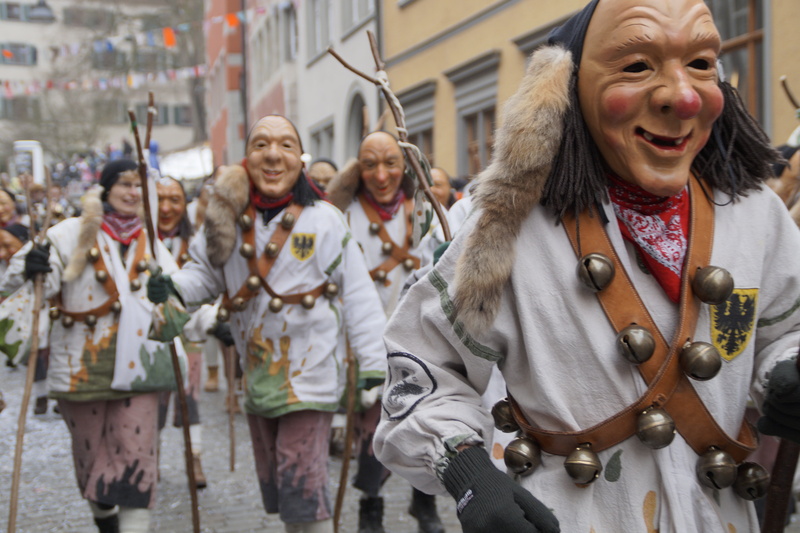 adult, fools jump, figure, custom, building exterior, day, people, smiling, happiness, looking at camera, outdoors, haes, portrait, costume, move, architecture