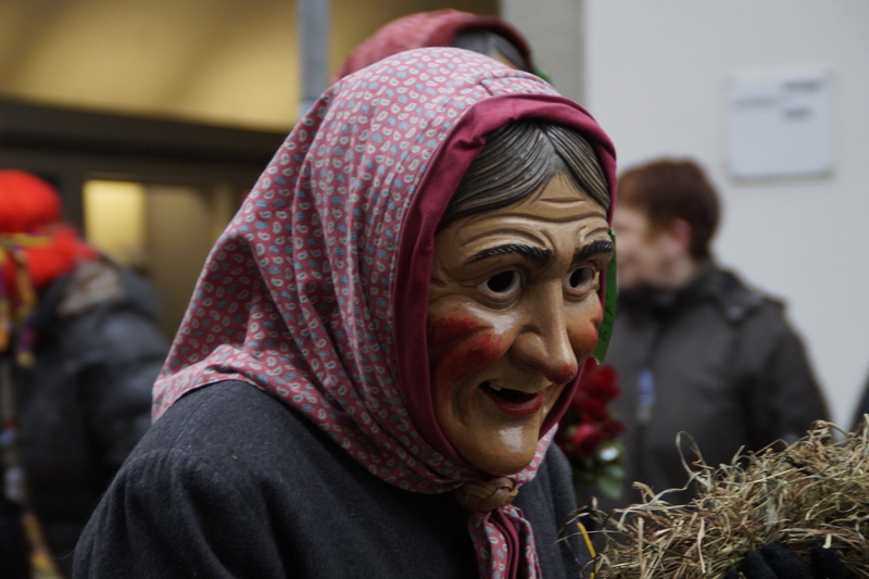 carved, customs, portrait, carnival, fasnet, outdoors, adult, 5K, haes, face, old woman, move, strassenfasnet, day, human representation, tradition, clothing