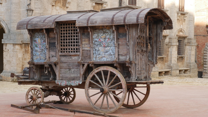 old, italy, cart, monument, no people, historically, built structure, wheel, carriage, horse, building exterior, day, castle, travel, horse cart, near