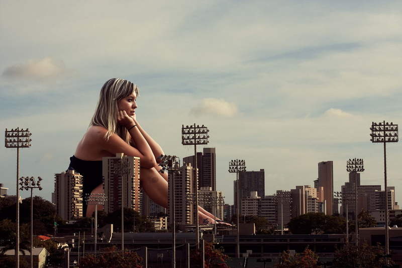 hairstyle, digital, architecture, building exterior, nature, cityscape, giant, young adult, office building exterior, real people, the situation, beautiful woman
