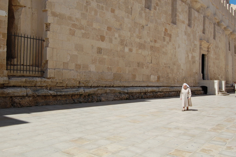 rear view, women, adult, religion, city, travel, one person, 2K, nun, history, built structure, building exterior, architecture, walking, real people