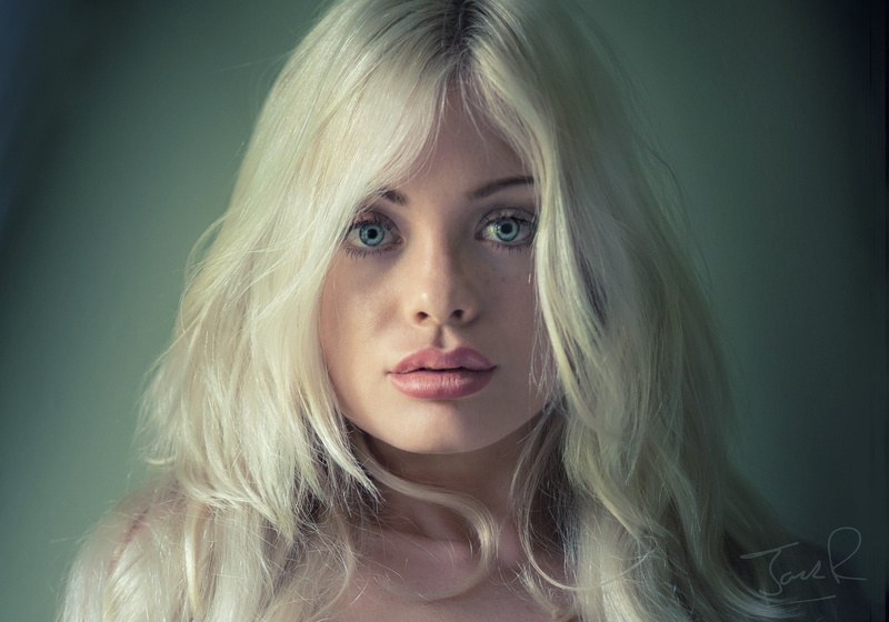 one person, hairstyle, human face, blonde, close-up, blond hair, front view, hair, young adult, simple background, looking at camera, beauty, teenager